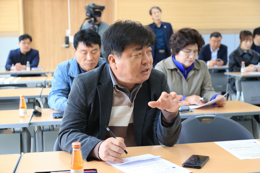 충주시의회 산업건설위원회 도시민 영농체험장 선진지 견학_4